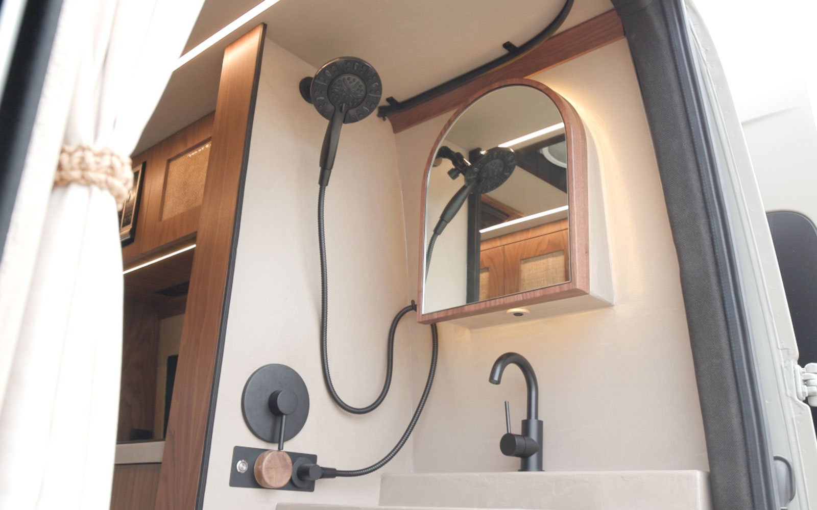 history_pic_for_page_21-infinity